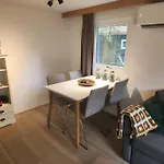Tiny House In Bos Bij Veluwezoom Rust En Comfort * Hattemerbroek