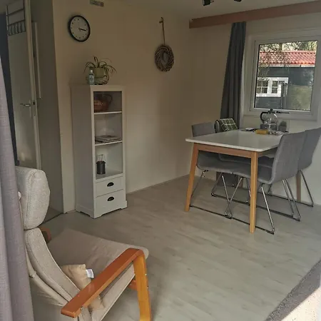 Holiday home Tiny House In Bos Bij Veluwezoom Rust En Comfort