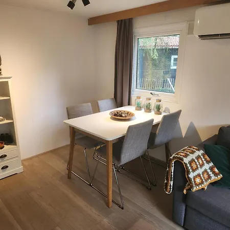 Tiny House In Bos Bij Veluwezoom Rust En Comfort * Hattemerbroek