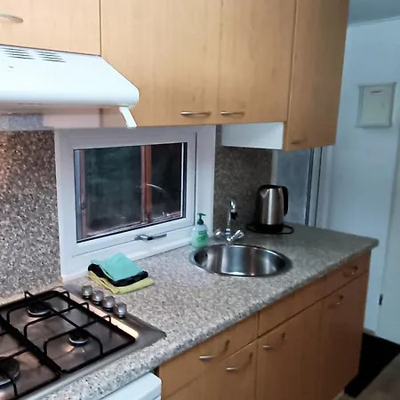 Holiday home Tiny House In Bos Bij Veluwezoom Rust En Comfort