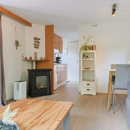 Tiny House In Bos Bij Veluwezoom Rust En Comfort Hattemerbroek