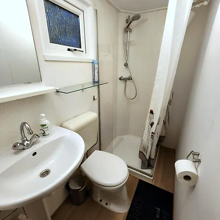 Tiny House In Bos Bij Veluwezoom Rust En Comfort Дом отдыха *